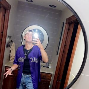 Meet your Posher, Ty